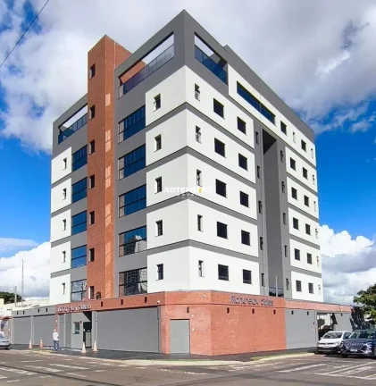 Imagem Apartamento alto padrão com 3 suítes, vista incrível, 2 vagas, com elevador
