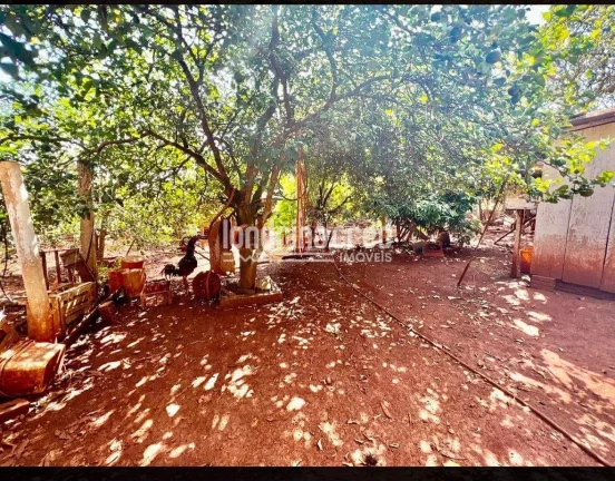 Imagem Chácara em Jataizinho com 1.575m² de terreno, 130m² construídos, casa com 2 suítes, 3 banheiros, sala, cozinha e fácil acesso à cidade!