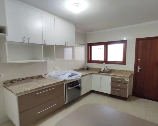 Imagem Sobrado em Condomínio no Butantã com 4dorms(2suítes) Próximo metrô e USP!!