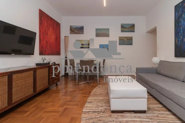 Imagem Apartamento em prédio charmoso da década de 60, pronto para morar.