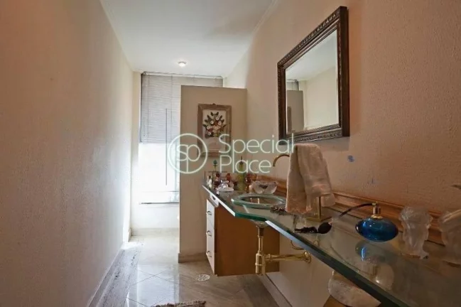 Imagem Excelente apartamento com 540m² no Jardim Paulista Amplo living com mezanino, lareira, home theater...