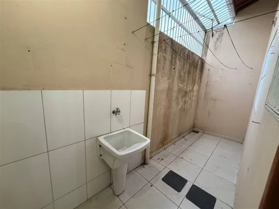 Imagem CASA COM 52 m² - MIRIM - PRAIA GRANDE SP
