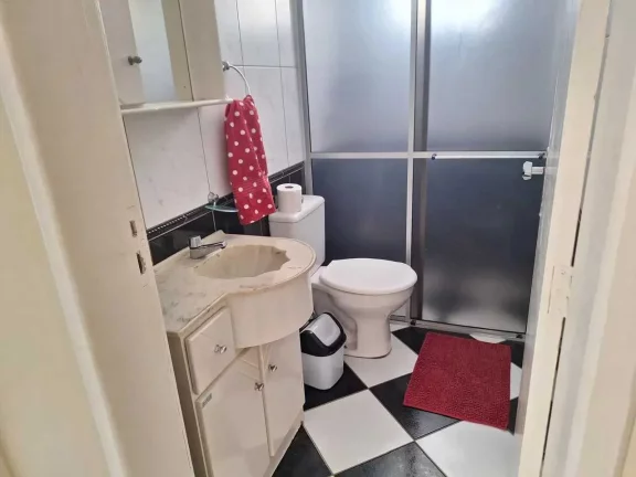 Imagem Casa mobiliada com 4 dormitórios sendo 2 suítes e 3 vagas de garagem em Florianópolis