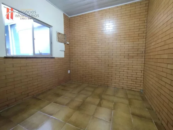 Imagem CASA AMPLA com 2 quartos para alugar na Vila Meriti em Duque de Caxias/RJ