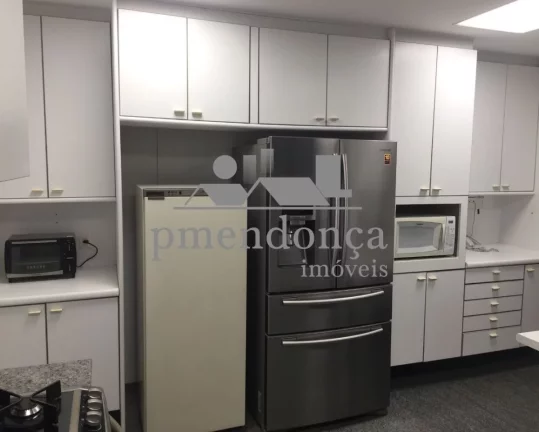 Imagem Apartamento à venda em Higienópolis com 327m², 3 suítes + escritório, 3 vagas livres.