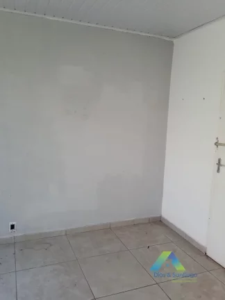 Imagem TERRENO COM 4 CASAS PARA RENDA EM VILA DAS MERCÊS/SP!
