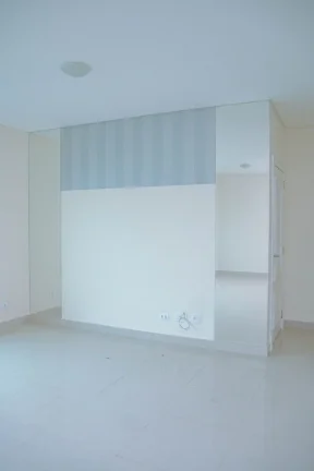 Imagem Imperdível: Apartamento de 3 quartos no Centro de Cascavel-PR, com 2 banheiros, 2 vagas de garagem e 241m² de área!