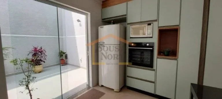 Imagem Excelente sobrado, 3 dormitórios, sendo 1 suíte com closet e varanda, mais 1 banheiro e 1 lavabo, ...