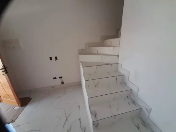 Imagem Casa com 2 dormitórios à venda, 75 m² por R$ 420.000 - Maracanã - Praia Grande/SP