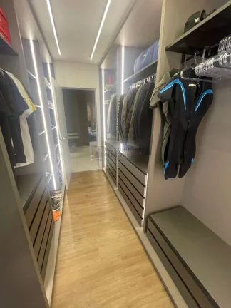 Imagem Apartamento com 4 suítes à venda no edifício Yachthouse em Balneário Camboriú/S
