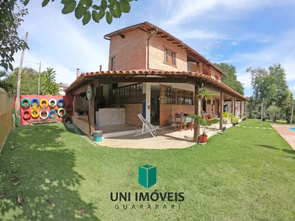 Imagem Maravilhosa chácara com casa sede mais 3 Suítes para locação, área de lazer a venda na região de Meaipe - Guarapari.