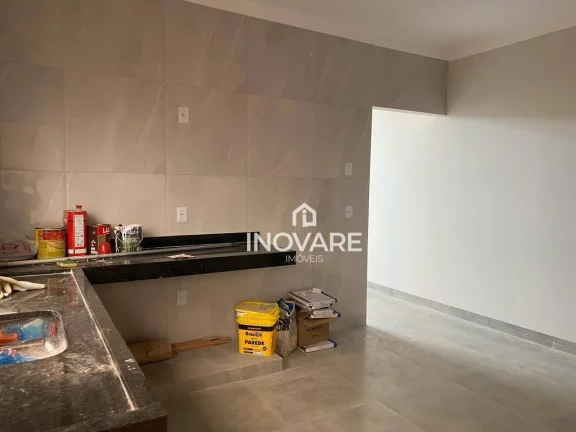 Imagem Casa com 3 dormitórios à venda, 90 m² por R$ 290.000 - Setor Flamboyant - Itumbiara/GO