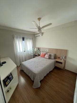 Imagem Apartamento com bastante luz natural, uma planta ampla, 1 km do Shopping Ibirapuera, Colégio Móbil...