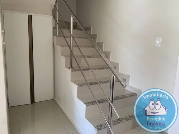 Imagem VENDO EXCELENTE CASA COM 04 DORMITÓRIOS EM PORTO SEGURO