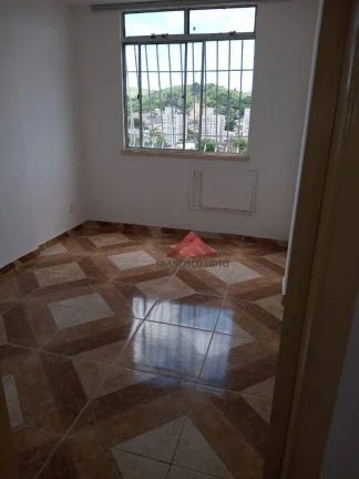 Imagem Apartamento com 2 dormitórios à venda, 62 m² por R$ 170.000,00 - Porto Novo - São Gonçalo/RJ