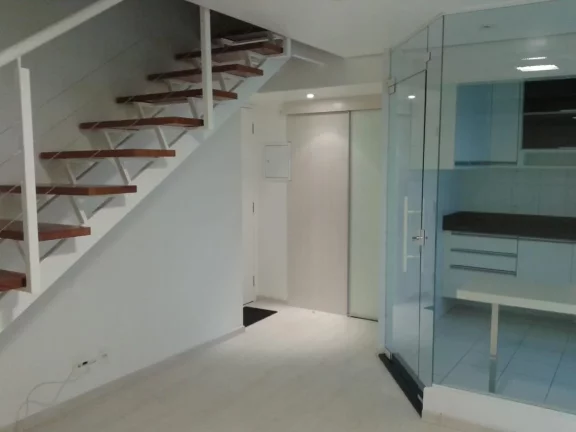 Imagem Duplex com 1 dormitório na Vila Madalena junto ao metrô