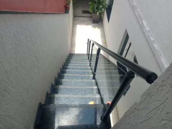 Imagem Sobrado à venda, 226 m² por R$ 650.000,00 - Sítio São José - Suzano/SP
