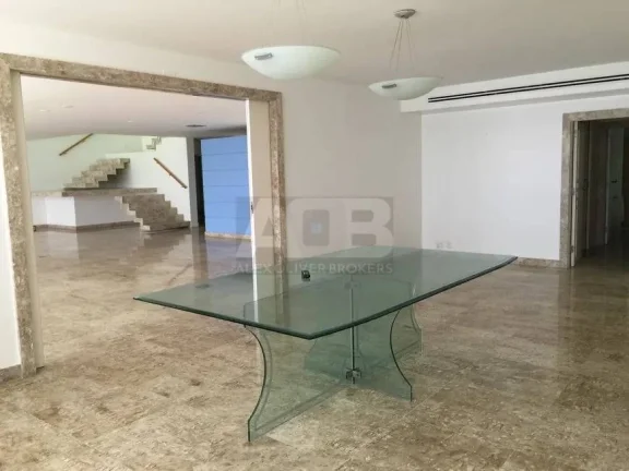 Imagem Cobertura à venda na Atlântica, 4quartos, 3vagas, 653m2, Frontal Mar.