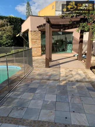 Imagem Casa Alto Padrão para Venda na Colina do Sol em Pelotas-RS