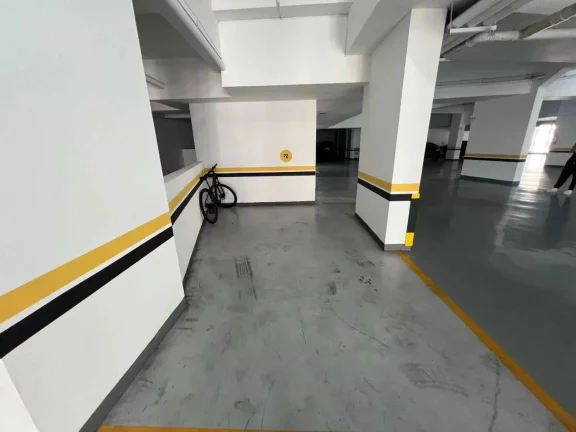 Imagem Apartamento mobiliado com 3 dormitórios sendo 3 suítes e 2 vagas de garagem em Balneário Camboriú