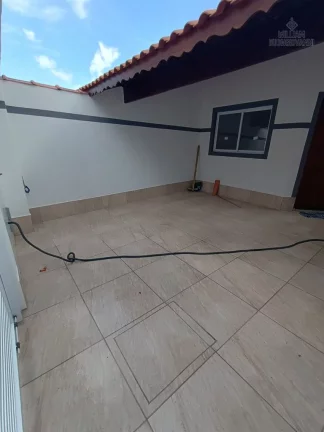 Imagem Casa térrea com PISCINA e CHURRASQUEIRA á venda em MONGAGUÁ