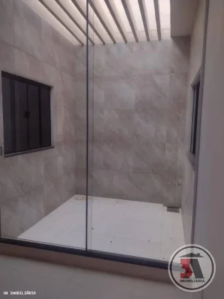 Imagem Casa dormitórios no Condominio Canaã
