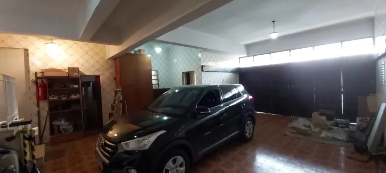 Imagem Sobrado Mooca - Terreno com 432 m² - Área construída com 360 m² - 4 Dormitórios - 1 Suíte - 6 Vagas de garagem - Aceita Financiamento