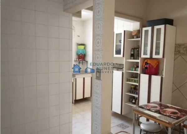 Foto do imóvel: Ótimo apartamento de 04 quartos no Bairro Santo Antônio.
