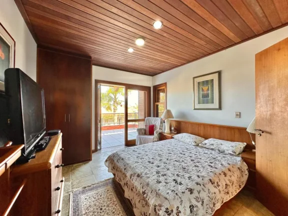 Imagem Casa 5 Dormitórios - Bairro Atlantida