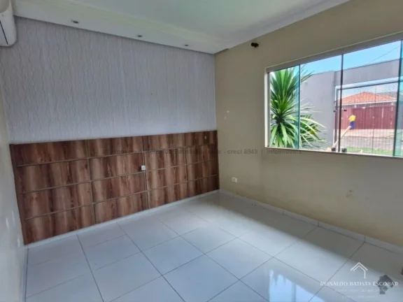 Imagem Casa térrea com 3 suítes, incluindo 1 master no Jardim Jockey Club