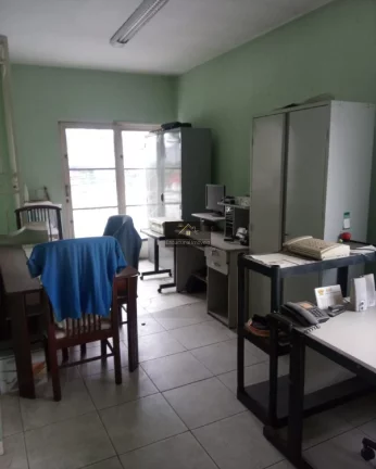 Imagem LAPA SOBRADO COMERCIAL COM GALPÃO NOS FUNDOS TERRENO 294,00 M GALPÃO 105,00 M PÉ DIREITO 6,5 M CÂMARA FRIA 3 VAGAS HABITE-SE REGULARIZADO BOM LOCA