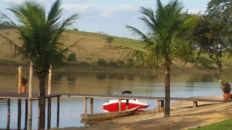 Imagem VENDE-SE TERRENO NO CONDOMINIO BANGALÔ EM DELFINOPOLIS MINAS GERAIS