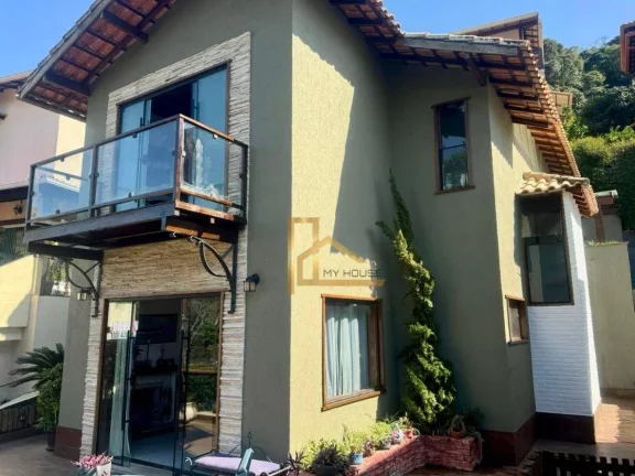 Imagem Casa em Condomínio no Estilo Casa de Campo com Vista para as Montanhas, 3 Quartos em Vargem Grande , Teresópolis-RJ