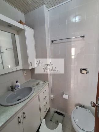 Imagem Amplo apartamento de 3 quartos e 1 suíte no coração da Trindade