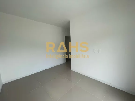 Imagem Apartamento com 1 suíte mais 2 quartos à venda no Bairro Iririú em Joinville - SC, por R$ 385.000...