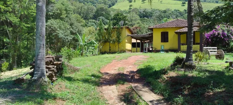 Imagem CHACARA 12.000 MTS - BAIRRO ANHUMAS - ITAJUBÁ - MG