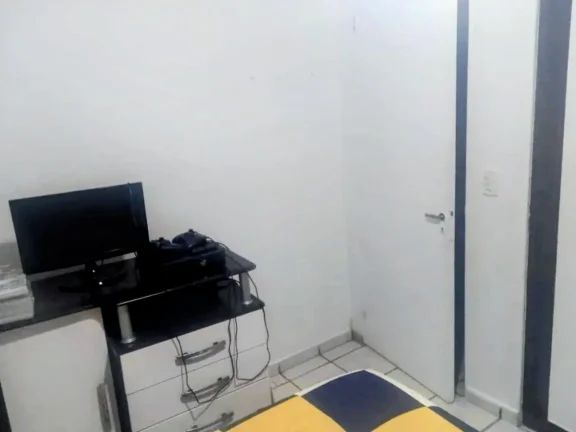 Imagem Apartamento 2/4 C Suite Grande 72 M² No Edificio Saramenha