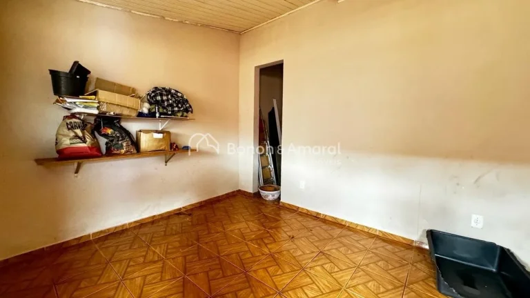 Imagem Casa à venda no bairro Castelo em Valinhos.
Com 03 quartos, sendo 01 suíte. Escritório, banheiro ...