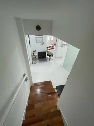 Imagem Casa Comercial Itaim Bibi - 200M², 8 Salas, 5 Banheiros