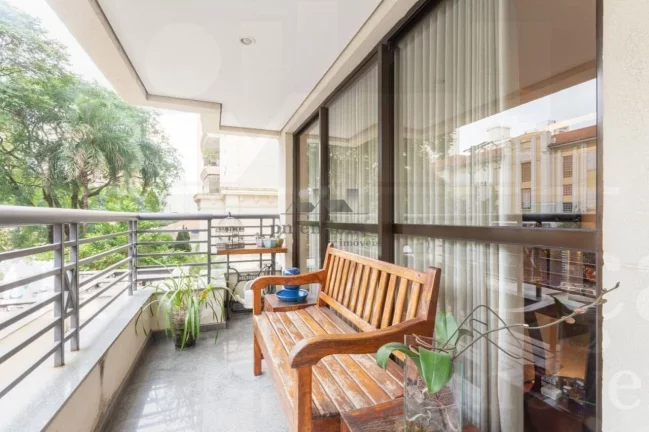Imagem Apartamento em Perdizes com 166m², 4 quartos( 2 suI­tes) e 3 vagas