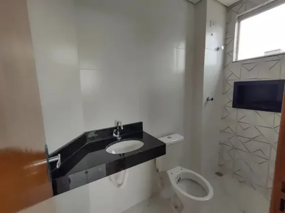 Imagem Apartamento à venda em Belo Horizonte - MG, bairro Coqueiros: 2 quartos, 1 suíte, 1 sala, 2 banheiros, 1 vaga, 54,14m². Confira!