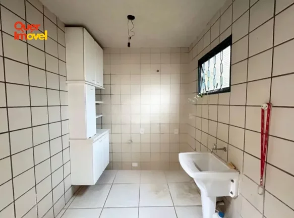 Imagem Imperdível Casa à Venda em Ribeirão Preto-SP, Bairro República! 3 quartos, 1 sala, 2 banheiros, 2 vagas, 125m². Quer Imóvel Negócios Imobiliários!