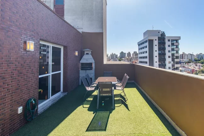Imagem Cobertura à venda em Porto Alegre, Petrópolis, com 2 quartos, 129,91m2
