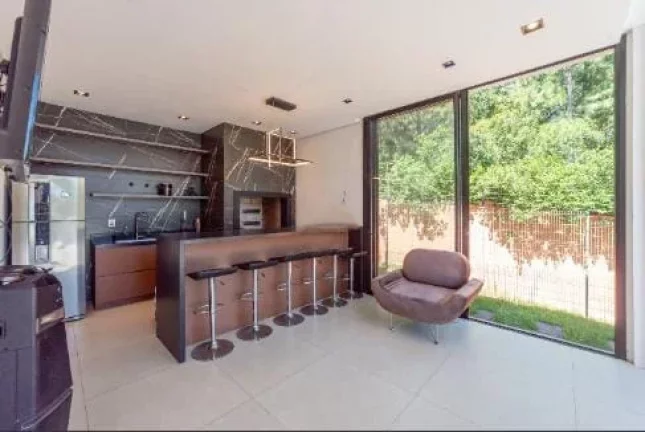 Imagem Casa em Condomínio com 5 dormitórios sendo 4 suites 340m²,