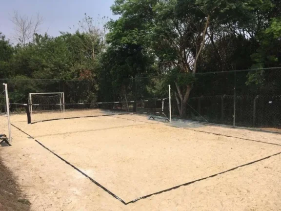 Imagem Casa à Venda com 450m², 3 dormitórios, 3 suítes, 1 sala e 4 vagas!!!