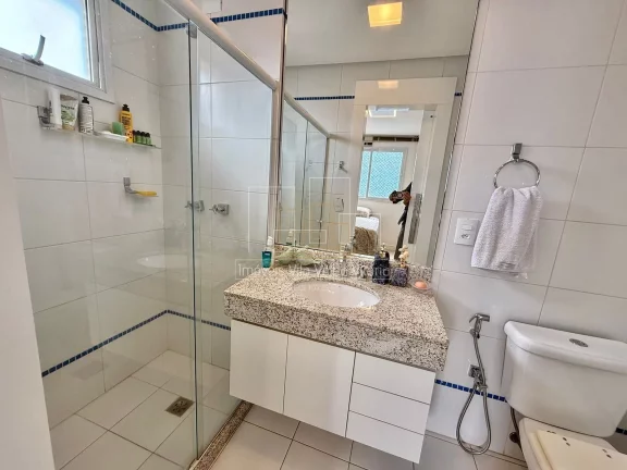 Imagem Apartamento com 4 quartos 2 suítes frente vista parcial para o mar à venda na