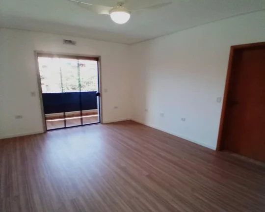Imagem Casa estilo sobrado para alugar ao lado do Shopping Raposo
