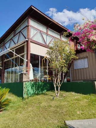 CHÁCARA COM CASA EXCLUSIVA Á VENDA NO LAGO DO MANSO – ESTRUTURA COMPLETA