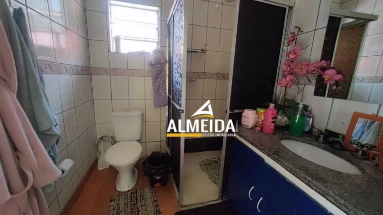 Imagem Casa com 2 dormitórios à venda, 193 m² por R$ 200.000,00 - Parque Universitário - Rio Claro/SP