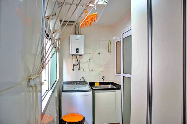 Imagem Apartamento à venda com 2 quartos, sendo 1 suíte, no condomínio Crisantemo, São Paulo - SP
